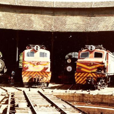Locomotiva 902 E 914 Na Rotunda De Ribeirao Vermelho Anos 80