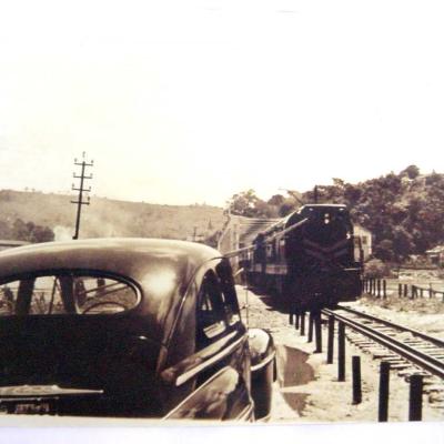 Travessia Da Antiga Ponte De Ribeirao Vermelho