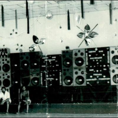 Poderosa Com Luar Julio Cantao E Pinta